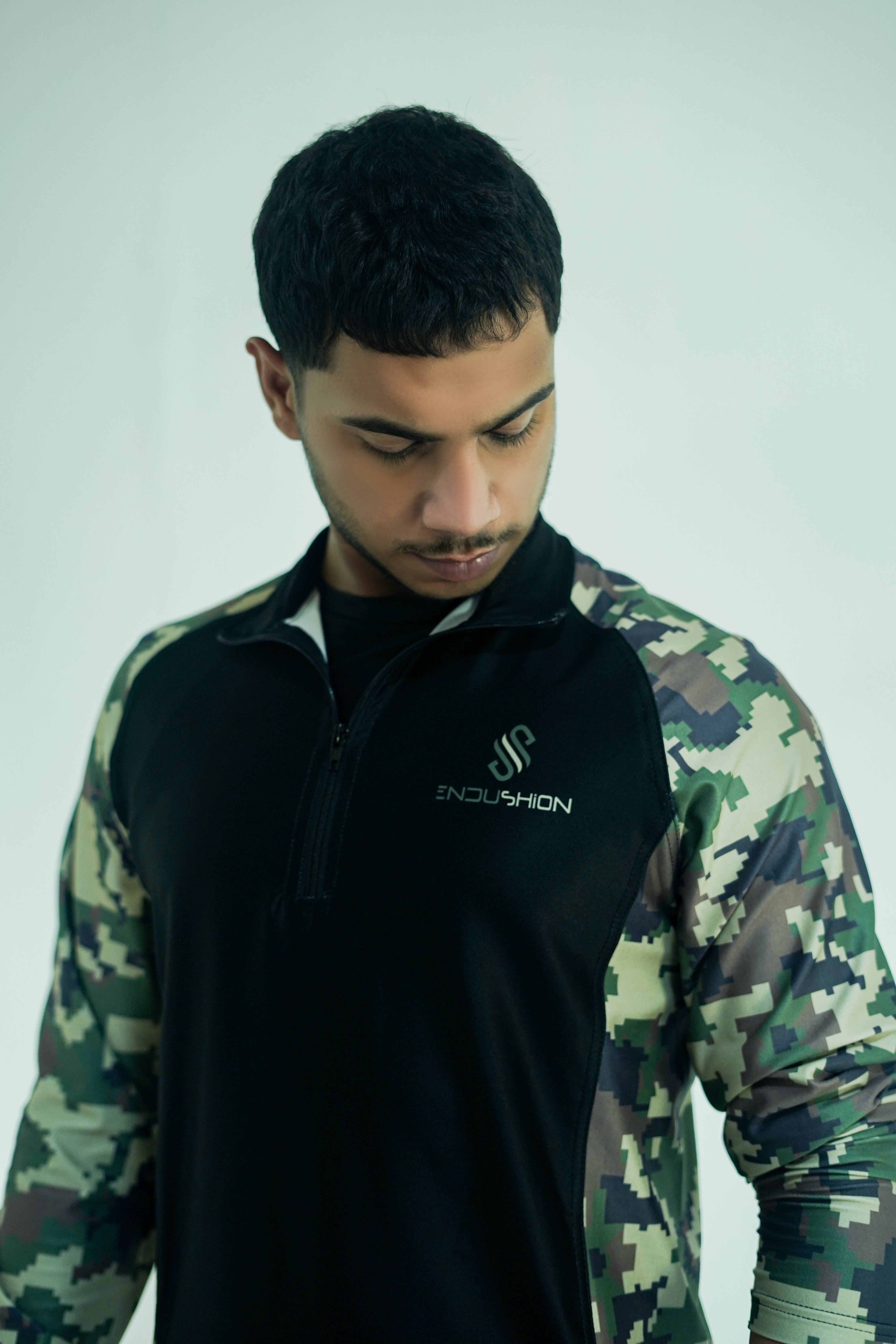 Pulse Flex 1/4 zip                                                                                                                                                                     OD Green & Drak Grey camouflage