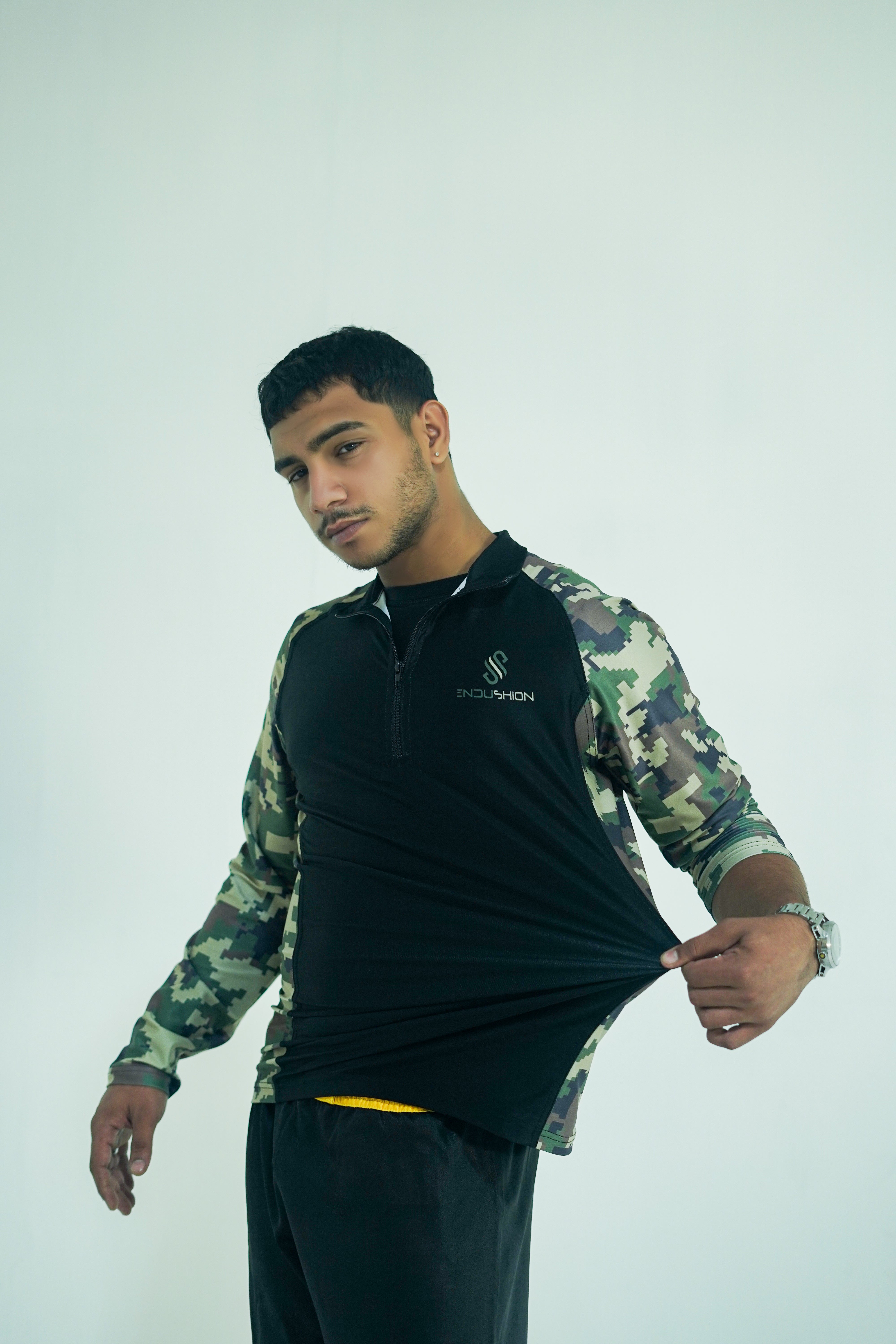 Pulse Flex 1/4 zip                                                                                                                                                                     OD Green & Drak Grey camouflage